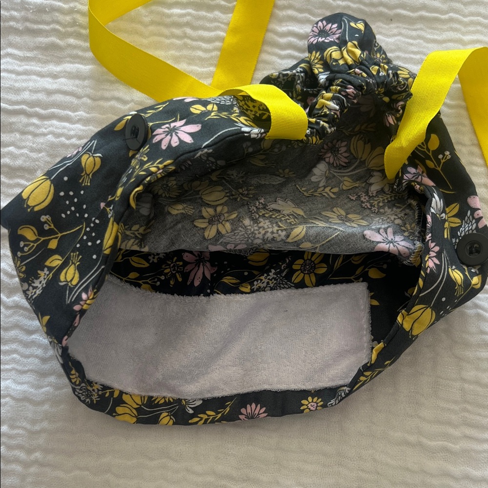 Floral Scrub Cap - Picture 3 of 5